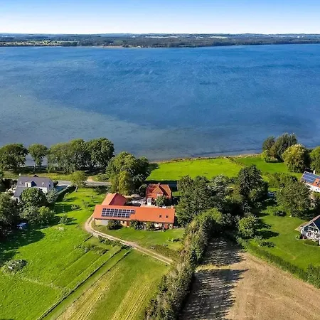 Charming By Forest & On Tasinge